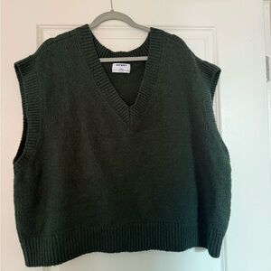Old Navy Women's Dark Green V-Neck Sweater Vest